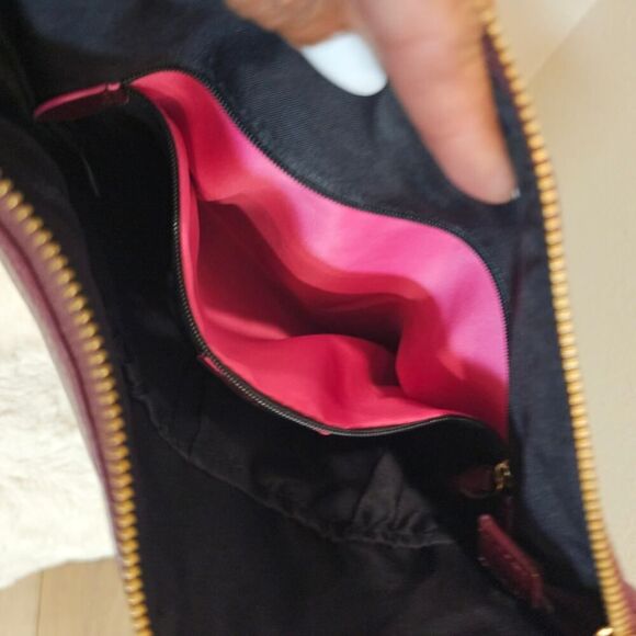 Elliott Lucca Burgandy Leather Crossbody with Chain Strap - Picture 11 of 14